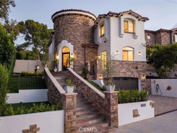 8808 Yates Street, Sunland, CA 91040