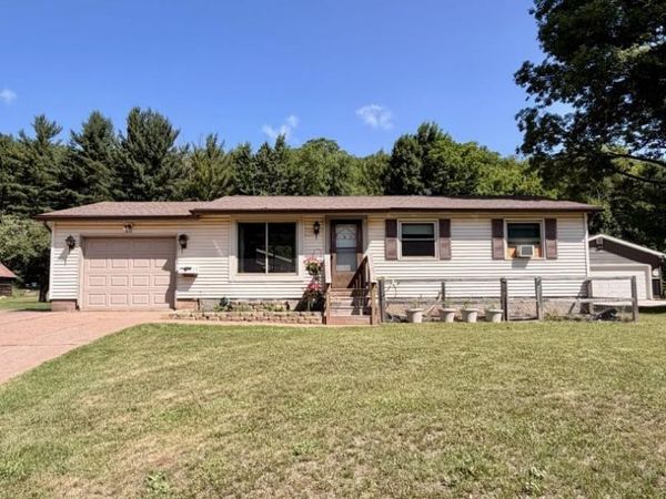 636 County Road, Negaunee, MI 49866