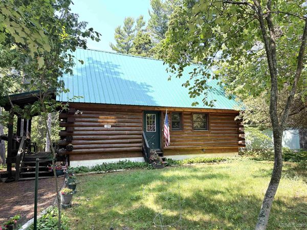 139 6th Street, Eagle Harbor Twp, MI 49950