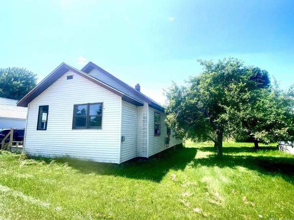107 New Elm Street, Manistique, MI 49854