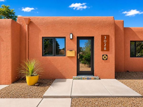 3028 Frontier Avenue NE, Albuquerque, NM 87106