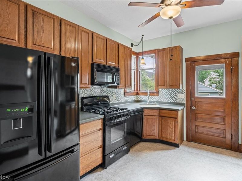 1312 Saint Charles Avenue, Lakewood, OH 44107 Photo 11