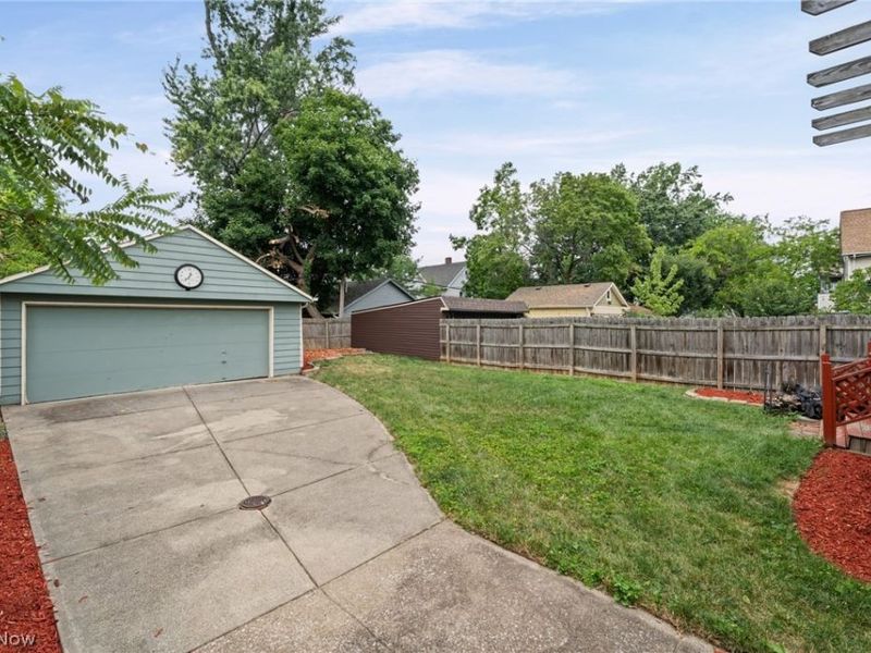 1312 Saint Charles Avenue, Lakewood, OH 44107 Photo 33