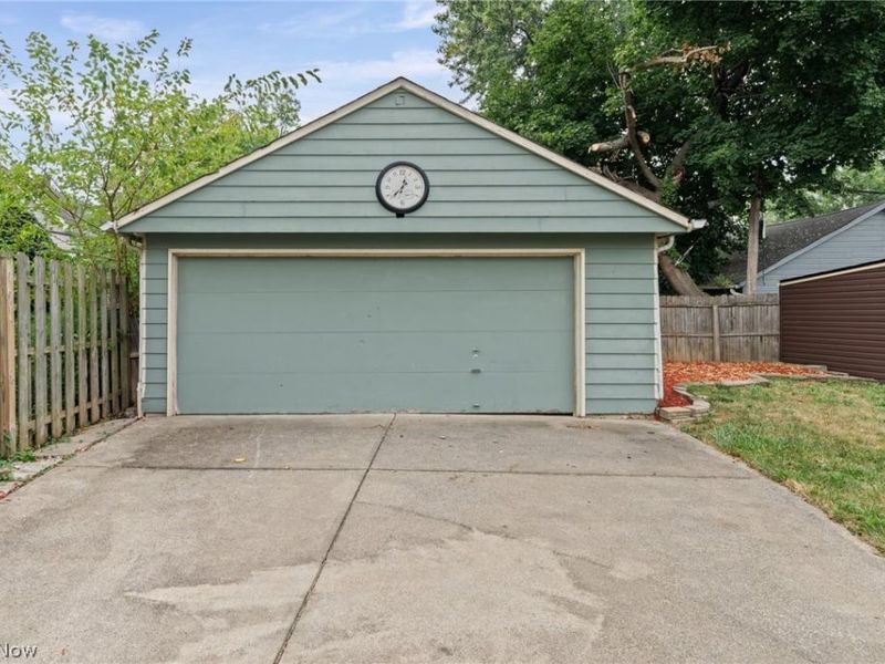 1312 Saint Charles Avenue, Lakewood, OH 44107 Photo 34