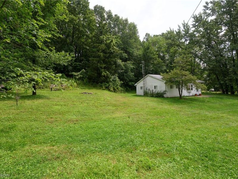6600 Maplehurst Avenue SE, East Sparta, OH 44626 Photo 16