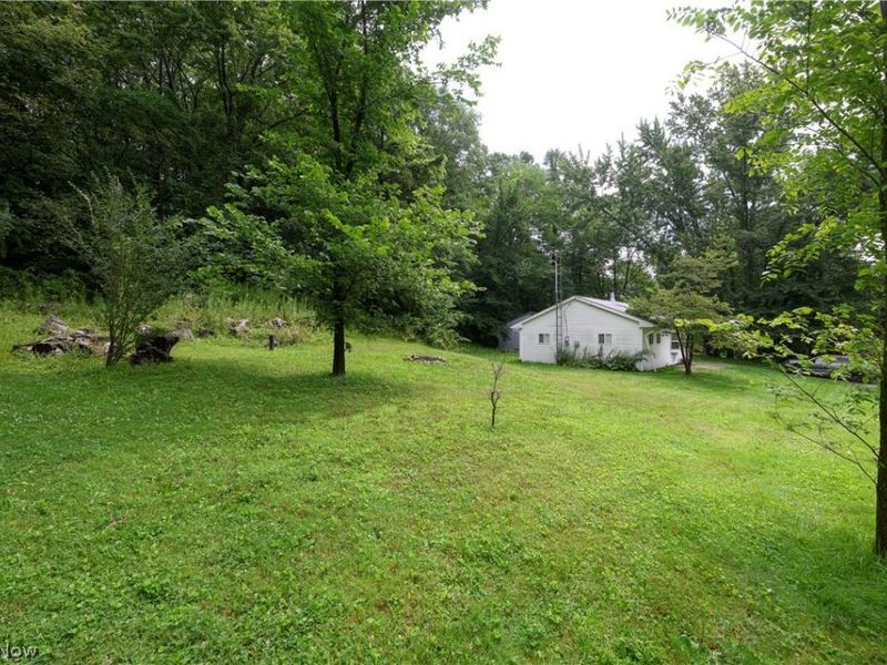 6600 Maplehurst Avenue SE, East Sparta, OH 44626 Photo 17