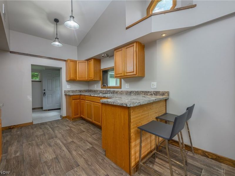 6600 Maplehurst Avenue SE, East Sparta, OH 44626 Photo 2
