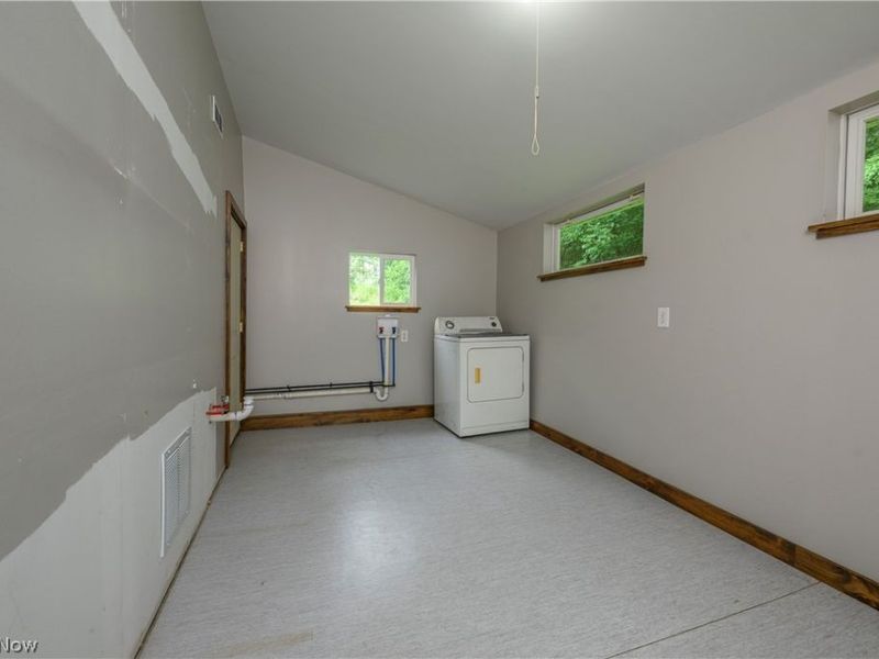 6600 Maplehurst Avenue SE, East Sparta, OH 44626 Photo 9