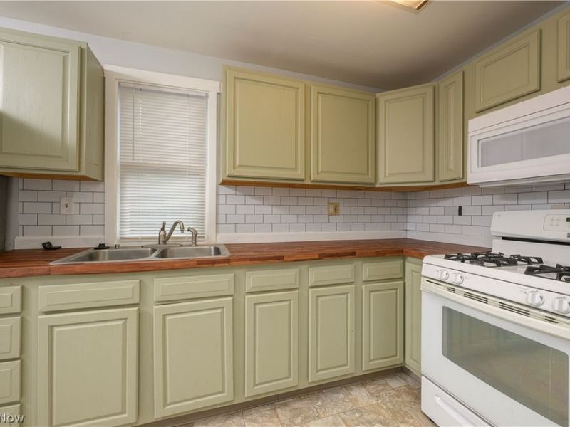 3010 9th Street SW, Canton, OH 44710 Photo 7