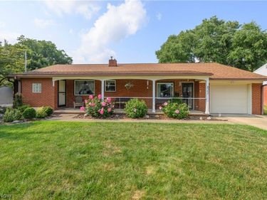 821 Harmon Street SW, North Canton, OH 44720