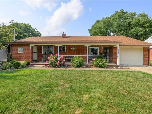 821 Harmon Street SW, North Canton, OH 44720
