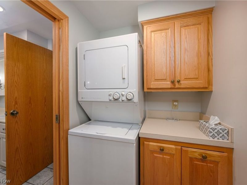 821 Harmon Street SW, North Canton, OH 44720 Photo 11