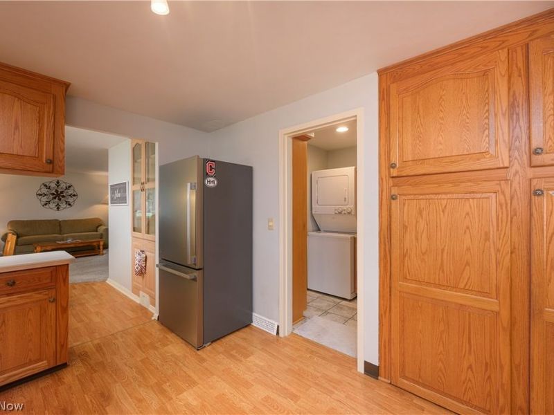 821 Harmon Street SW, North Canton, OH 44720 Photo 9