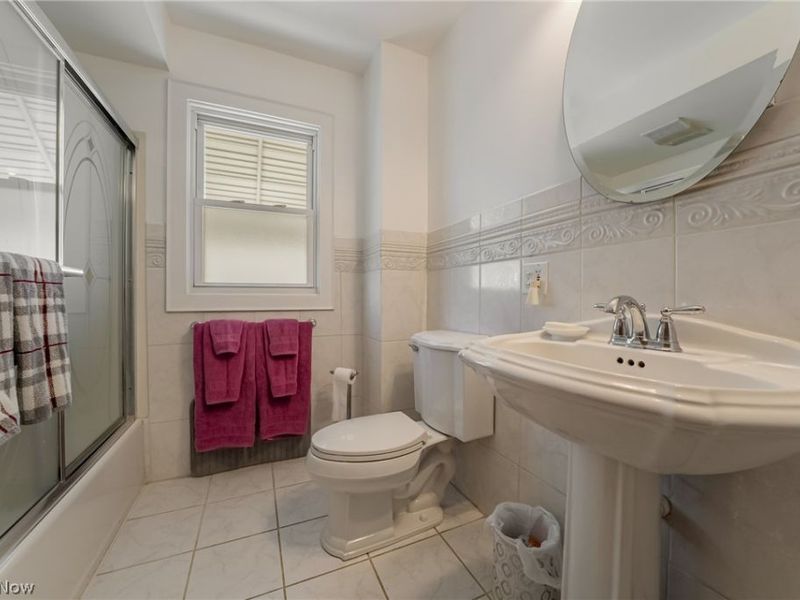 11008 Edgepark Drive, Garfield Heights, OH 44125 Photo 25