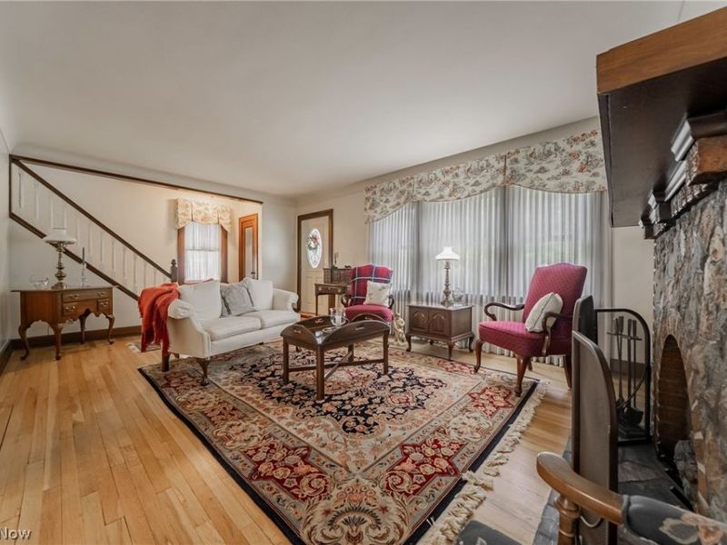 11008 Edgepark Drive, Garfield Heights, OH 44125 Photo 4