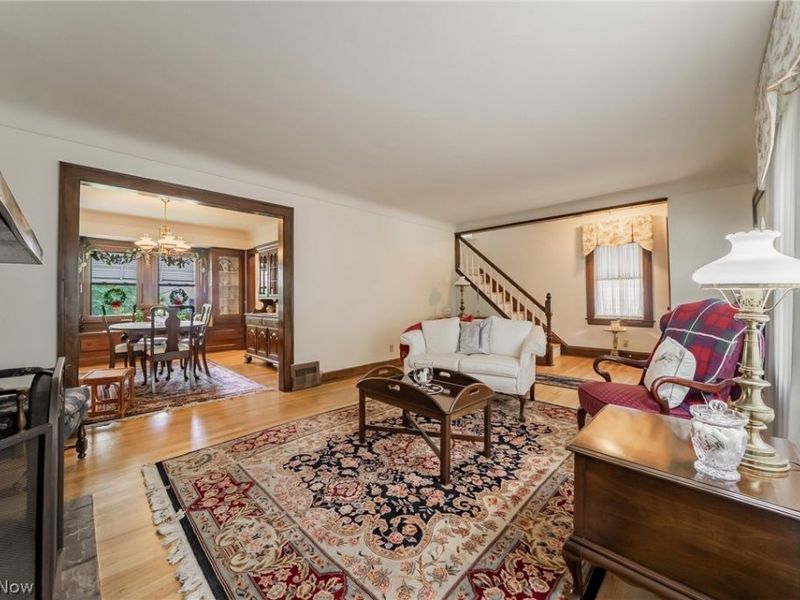 11008 Edgepark Drive, Garfield Heights, OH 44125 Photo 5