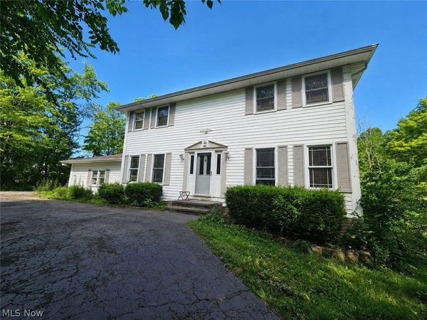 11709 Pinewood Trail, Chesterland, OH 44026