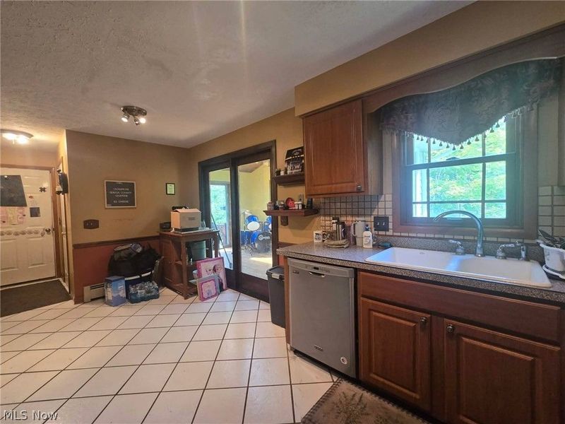 11709 Pinewood Trail, Chesterland, OH 44026 Photo 6