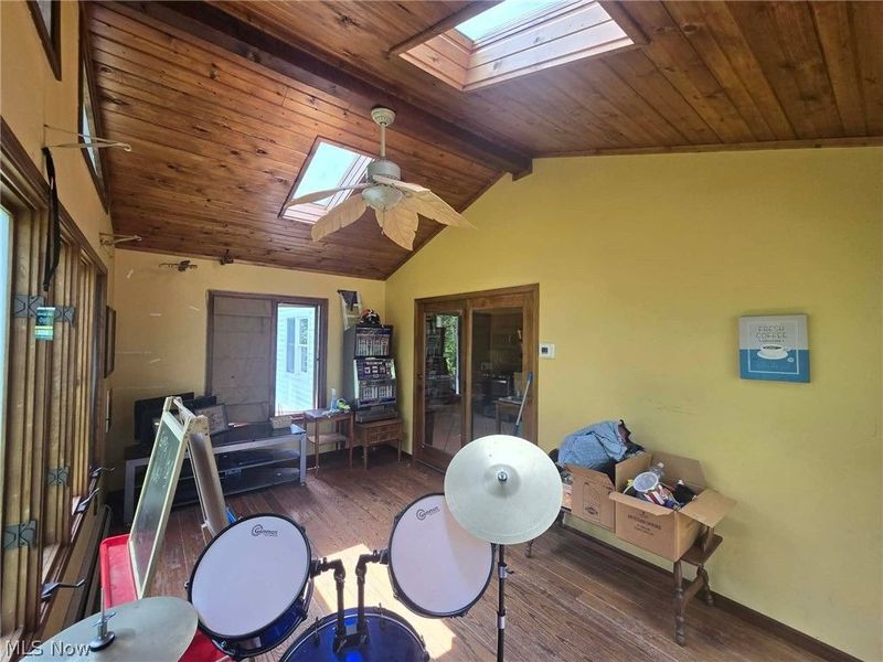 11709 Pinewood Trail, Chesterland, OH 44026 Photo 8