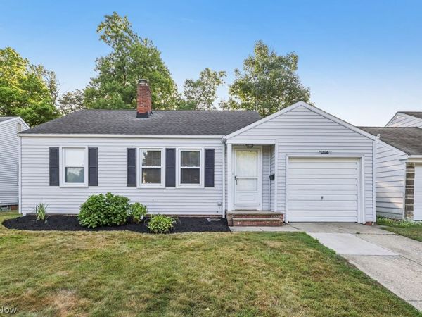 1669 Overbrook Road, Lyndhurst, OH 44124