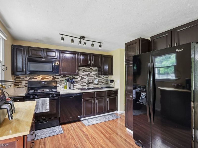 1183 Garth Drive, Kent, OH 44240 Photo 13