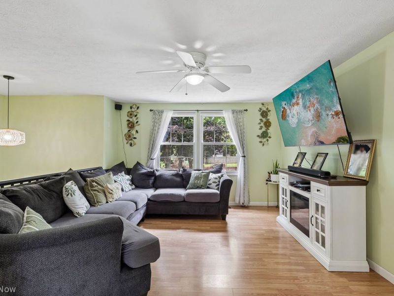 1183 Garth Drive, Kent, OH 44240 Photo 7