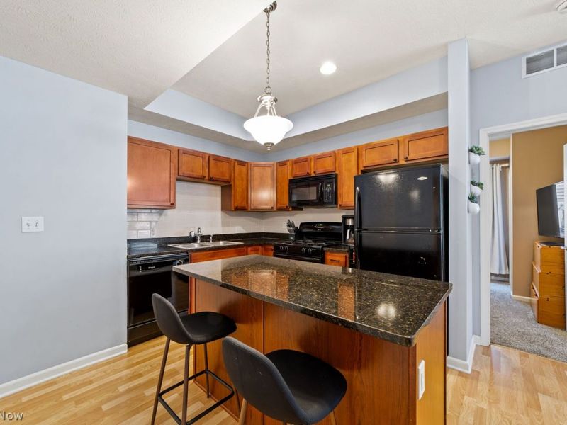 7507 Battery Park Boulevard, Cleveland, OH 44102 Photo 11