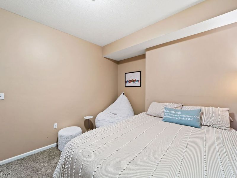 7507 Battery Park Boulevard, Cleveland, OH 44102 Photo 25