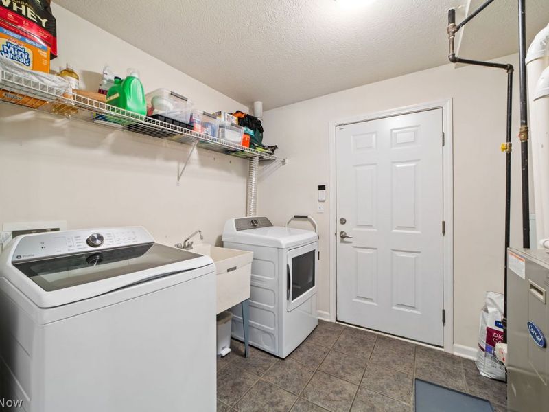 7507 Battery Park Boulevard, Cleveland, OH 44102 Photo 27