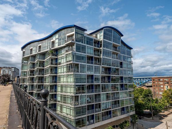 1237 Washington Avenue, Unit 1007, Cleveland, OH 44113
