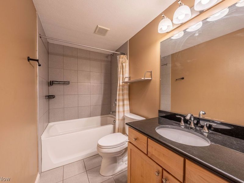 1237 Washington Avenue, Unit 1007, Cleveland, OH 44113 Photo 16