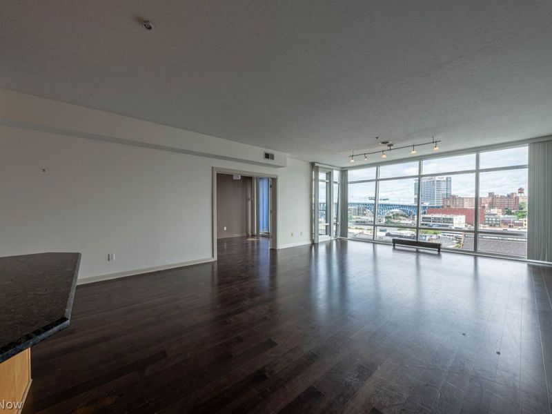 1237 Washington Avenue, Unit 1007, Cleveland, OH 44113 Photo 8