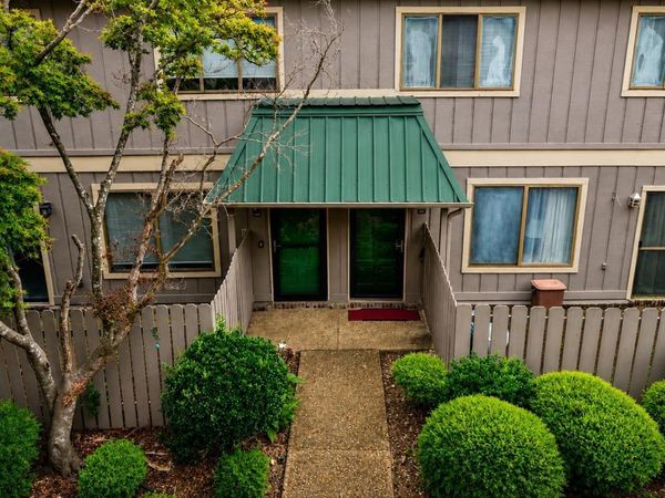 2225 Golf Road SW, Unit 406, Huntsville, AL 35802