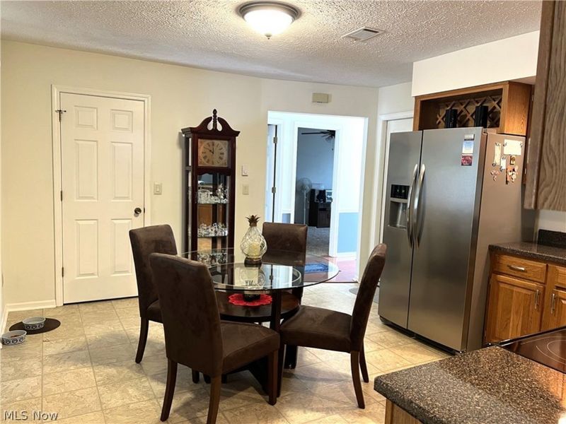 403 Rivers Edge Drive, Huron, OH 44839 Photo 4