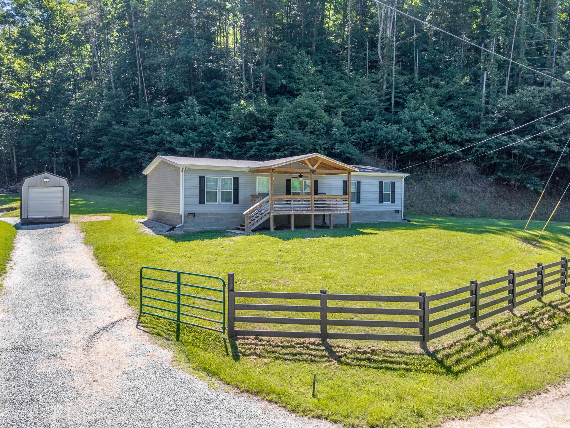 3750 Hunting Creek Road, Bays, KY 41310