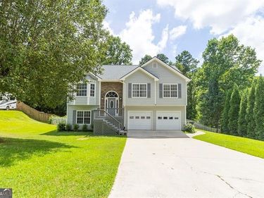 3880 Byrnwycke Drive, Buford, GA 30519
