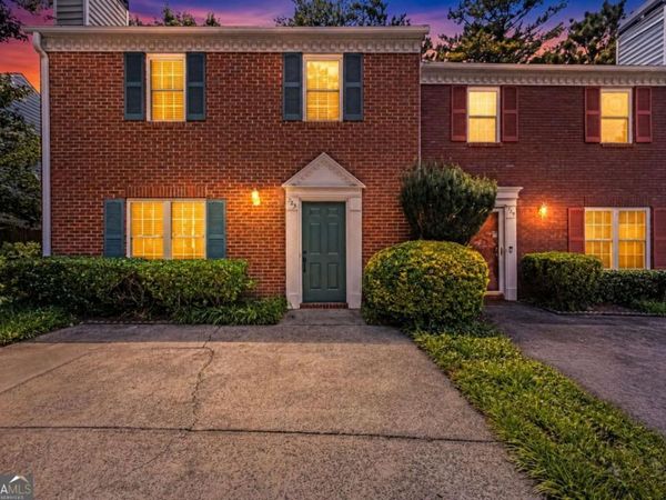 725 Anderson Walk, Marietta, GA 30062