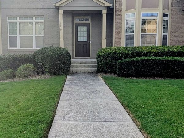 3150 Thorngate Court, Snellville, GA 30078