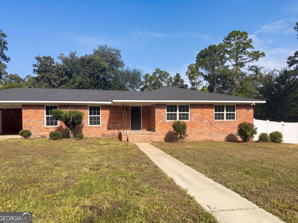 1625 Windsor Drive, Waycross, GA 31501