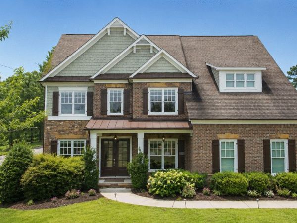 940 Lake Charles Drive, Roswell, GA 30075