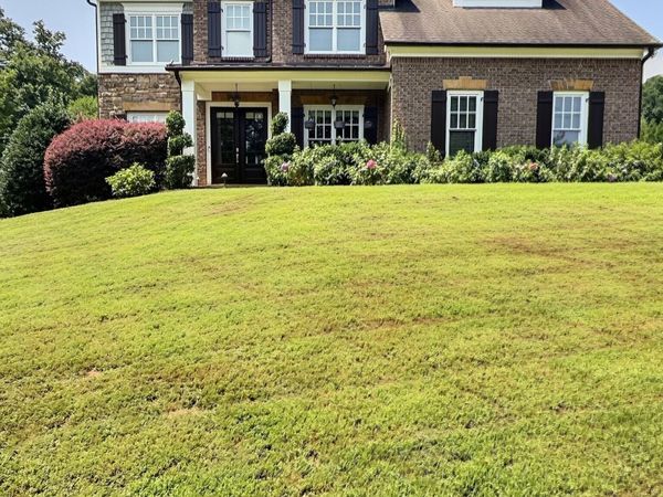 940 Lake Charles Drive, Roswell, GA 30075