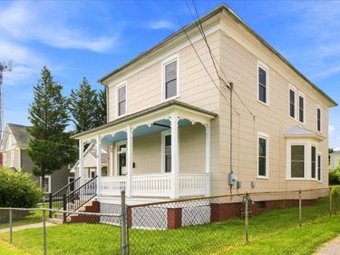 10 E PEABODY ST, STAUNTON, VA 24401