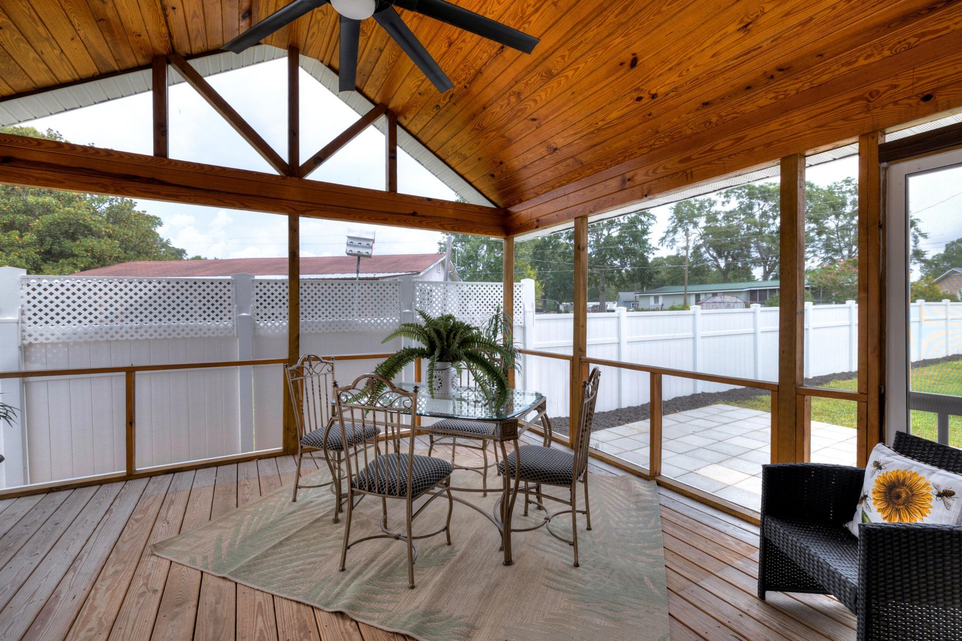 1026 Radius Street Photo 33