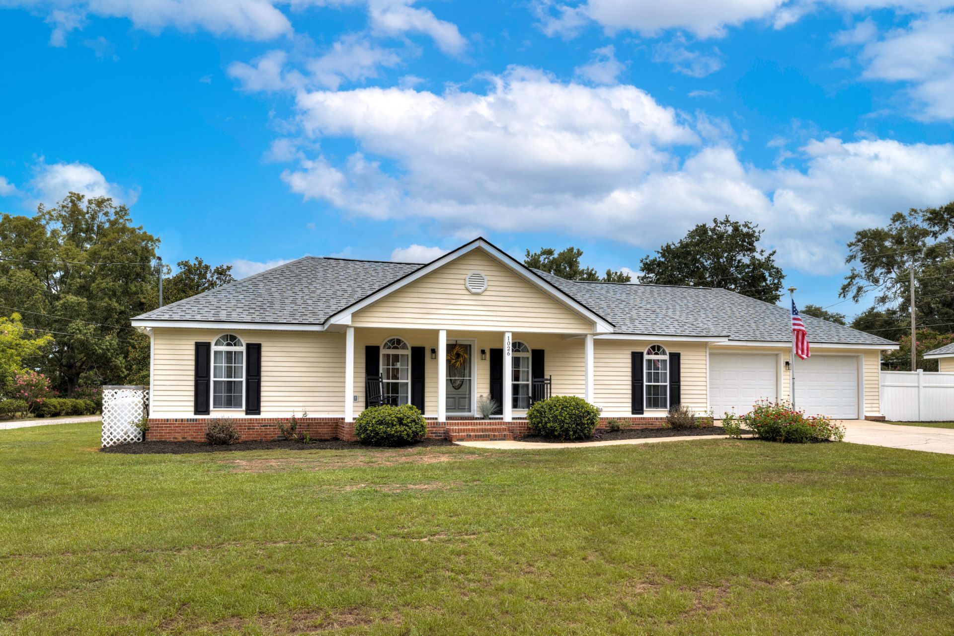 1026 Radius Street Photo 4