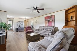 1442 Poplar Hill Drive photo 4