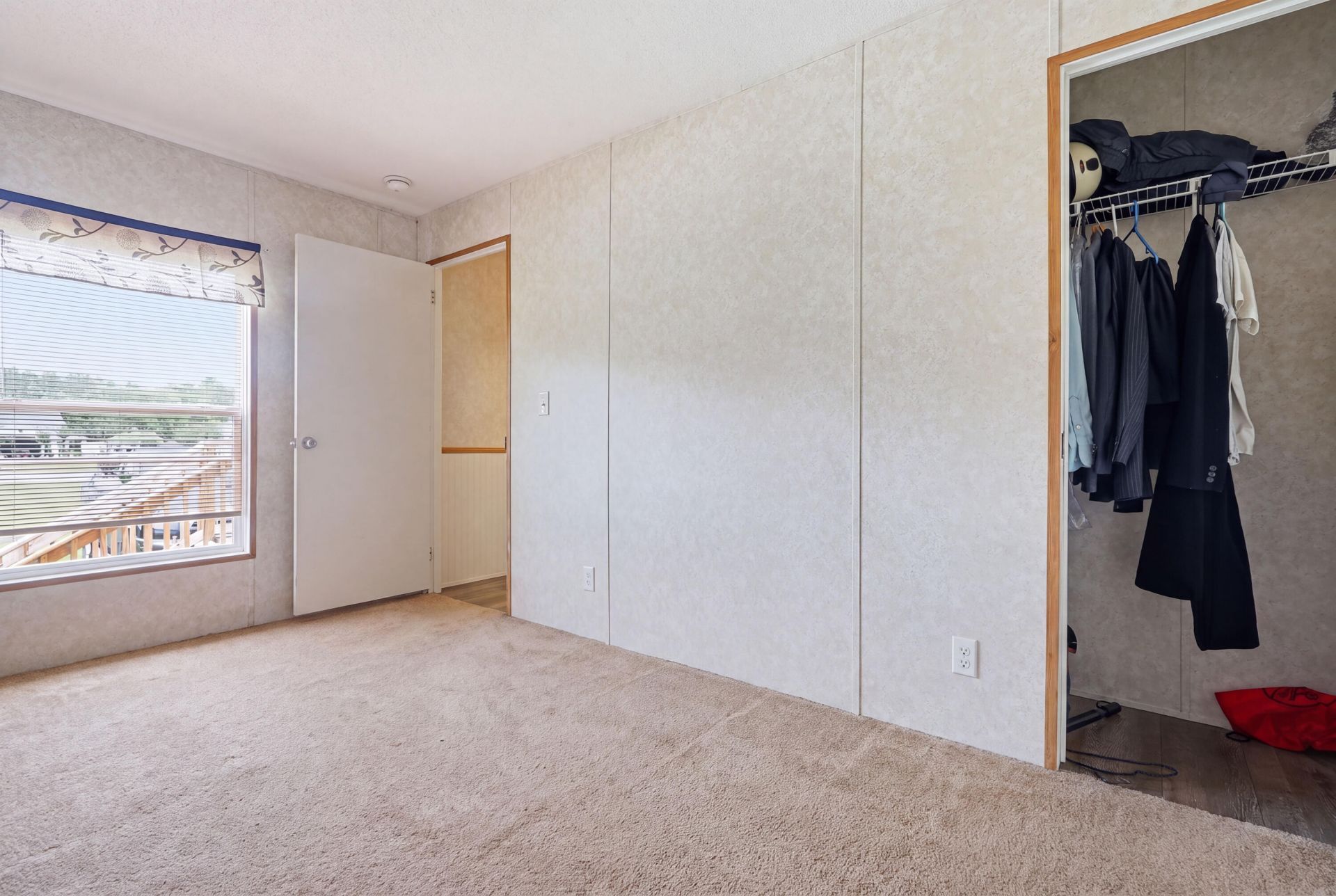 1442 Poplar Hill Drive Photo 24