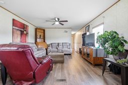 1442 Poplar Hill Drive photo 4
