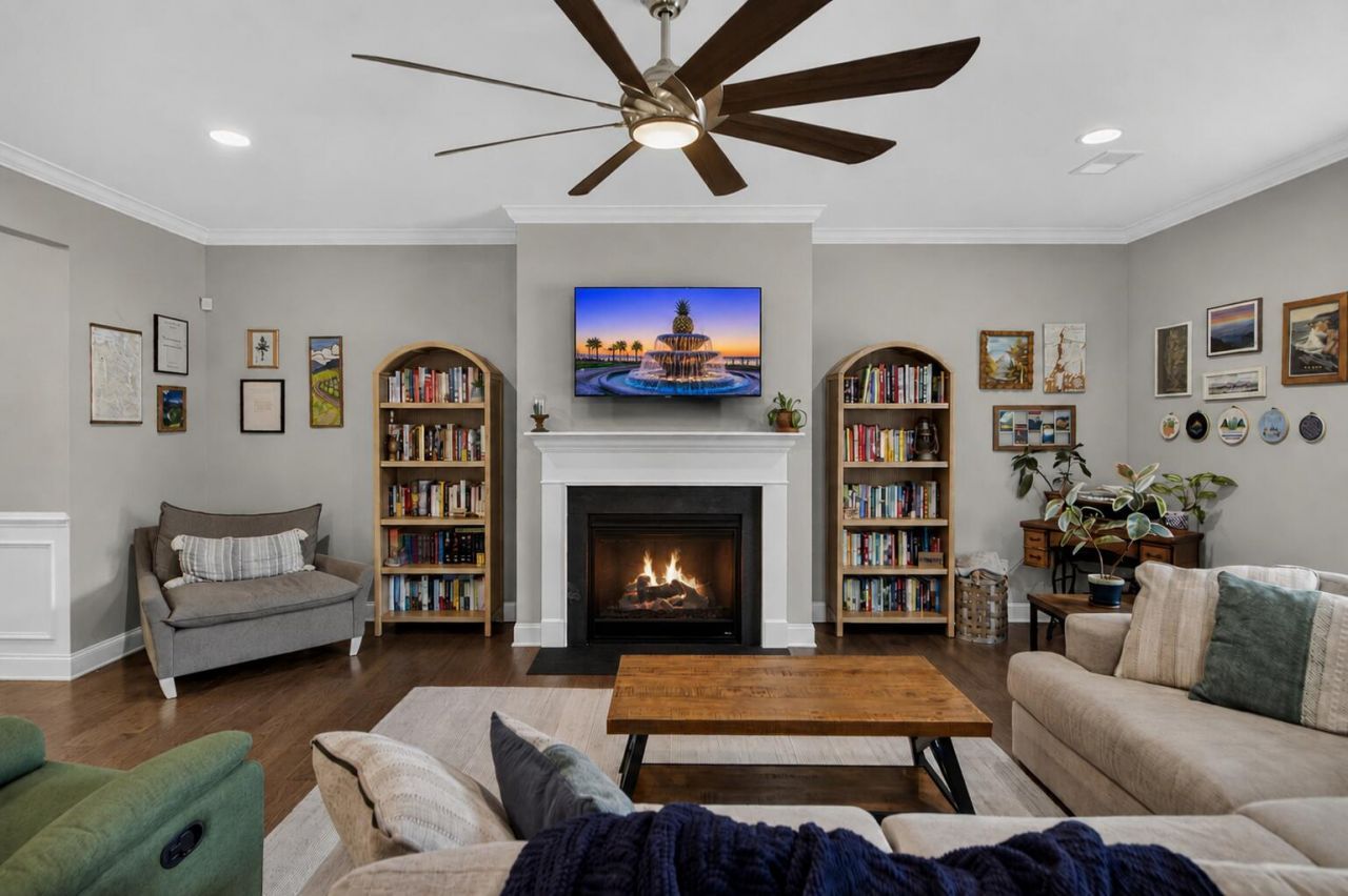 5476 Thompson Street Photo 15