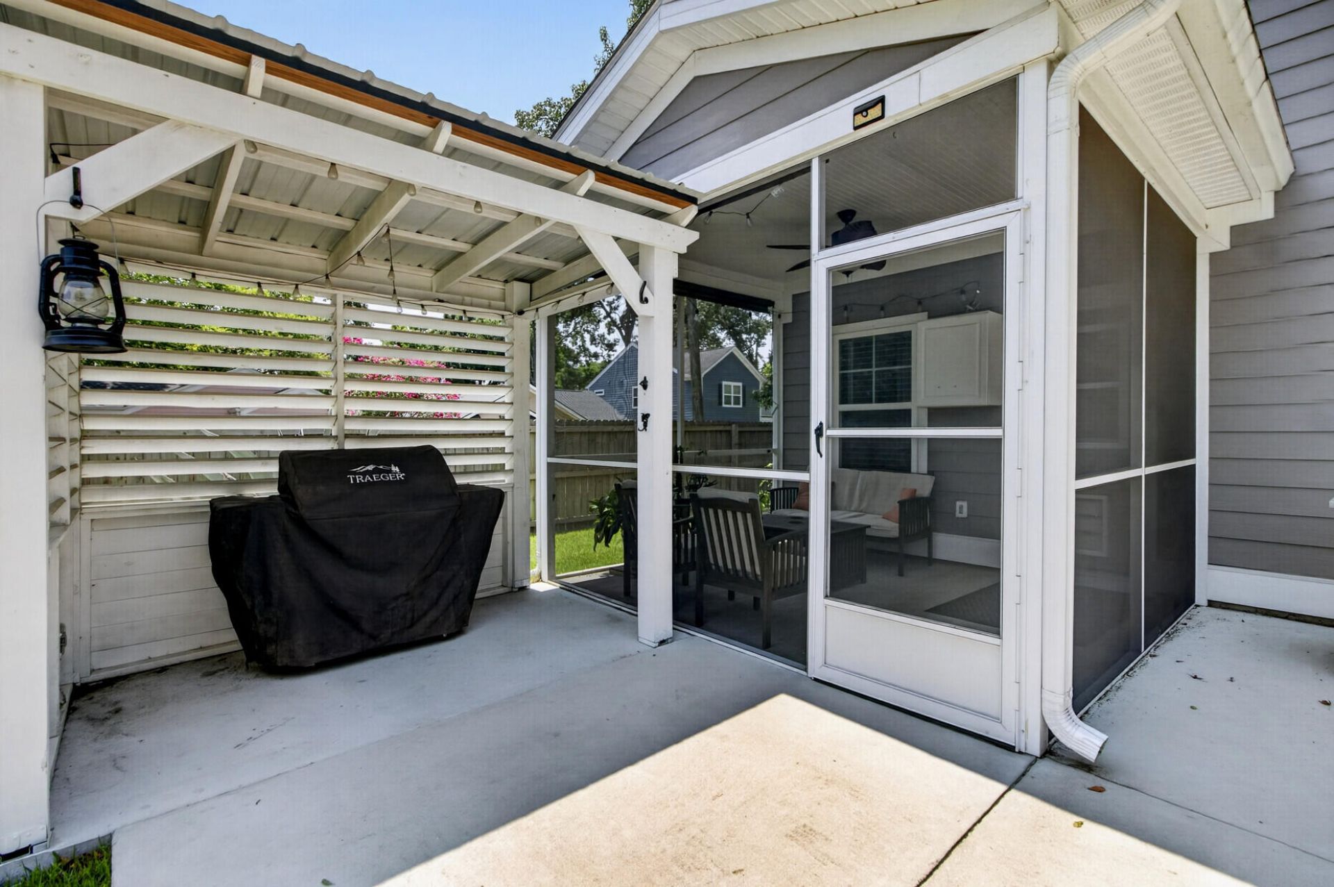 5476 Thompson Street Photo 35