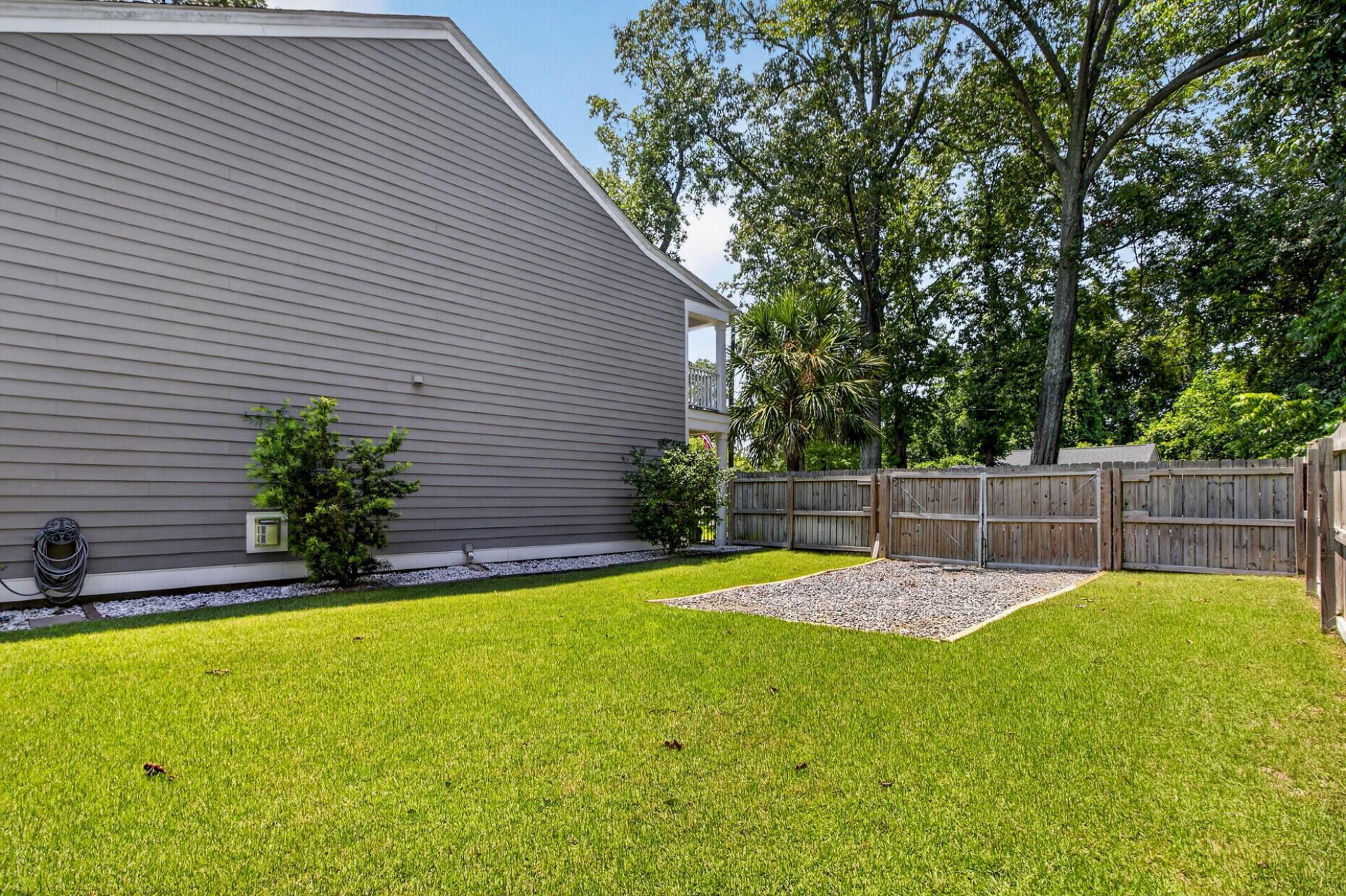 5476 Thompson Street Photo 46